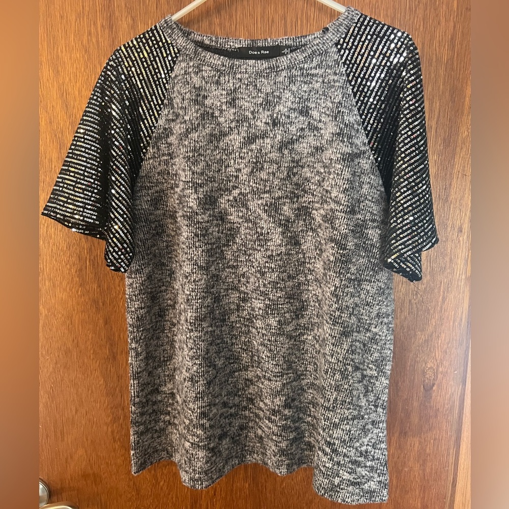 Short Sleeve Sweater with a bit of Sparkle